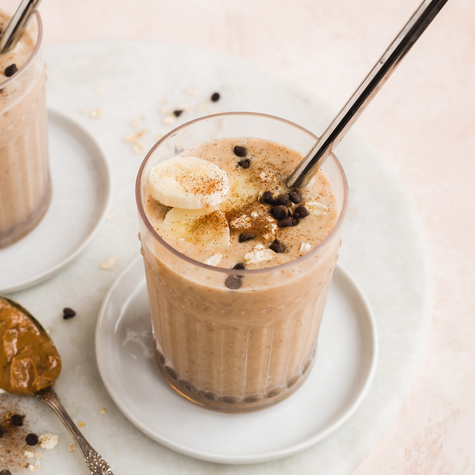BANANA BREAD PROTEIN SMOOTHIE