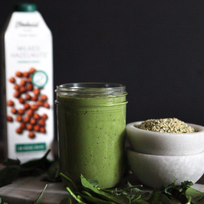 How to Make an Avocado Green Dairy-Free Smoothie