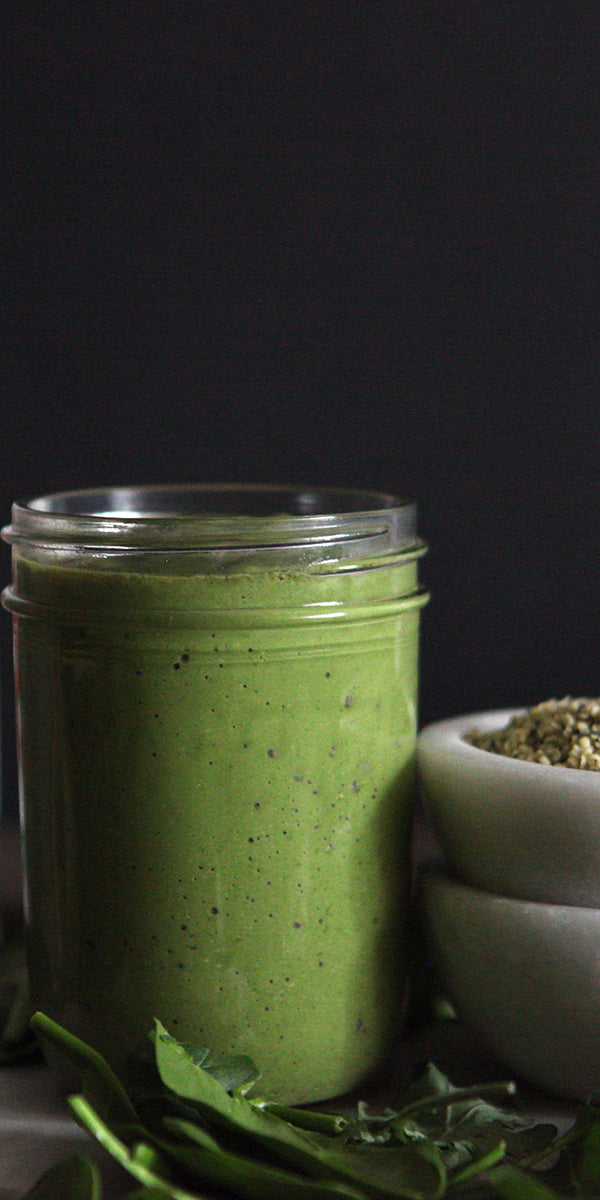 Avocado Green Smoothie Recipe // vegan smoothie