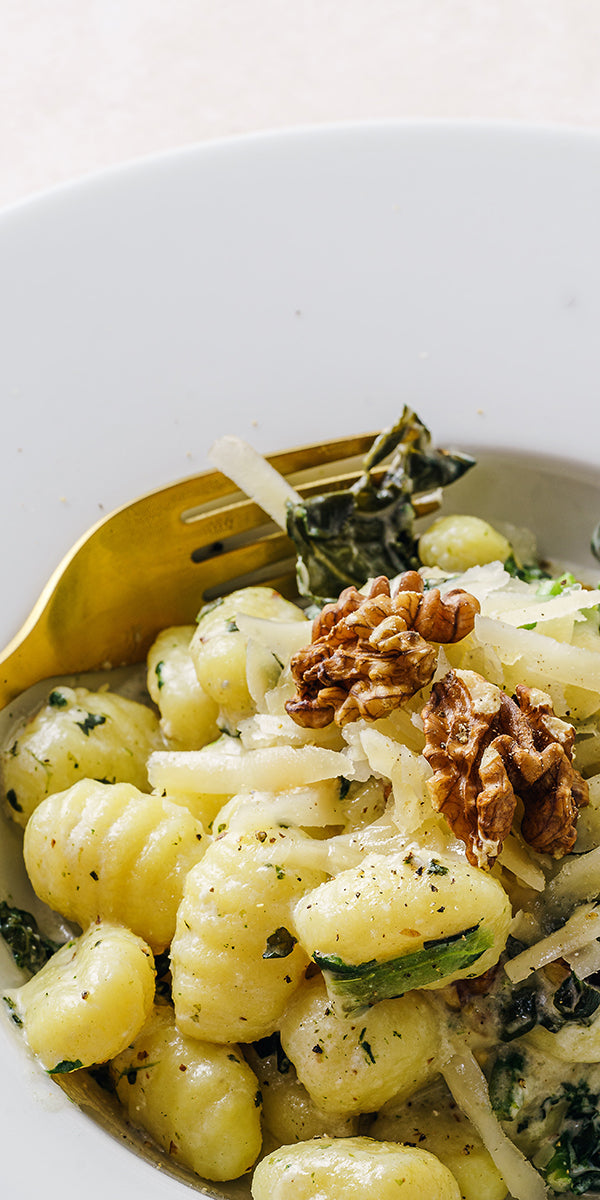 Creamy Spinach Cauliflower Alfredo with Unsweetened Almond Milk