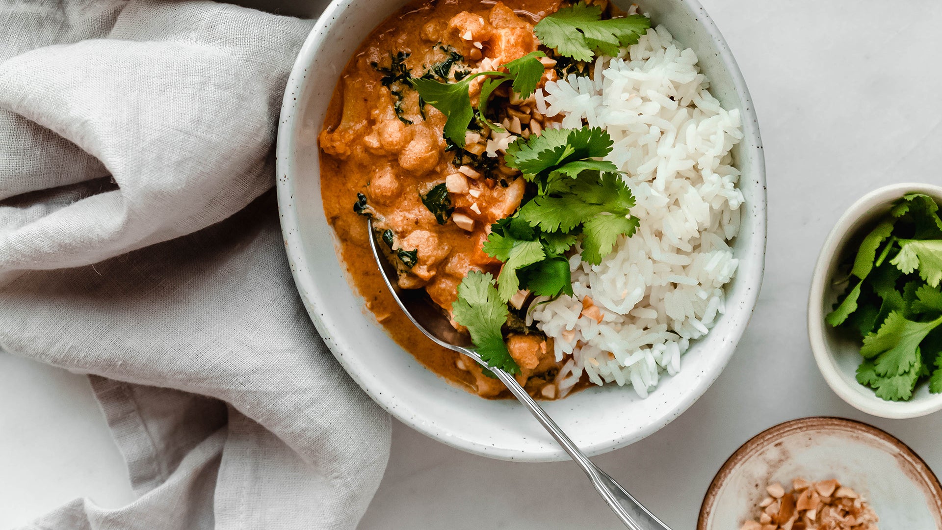 Dairy-Free Veggie Thai Red Curry Recipe // cashew milk recipes, dairy free curry recipe, vegan curry recipe