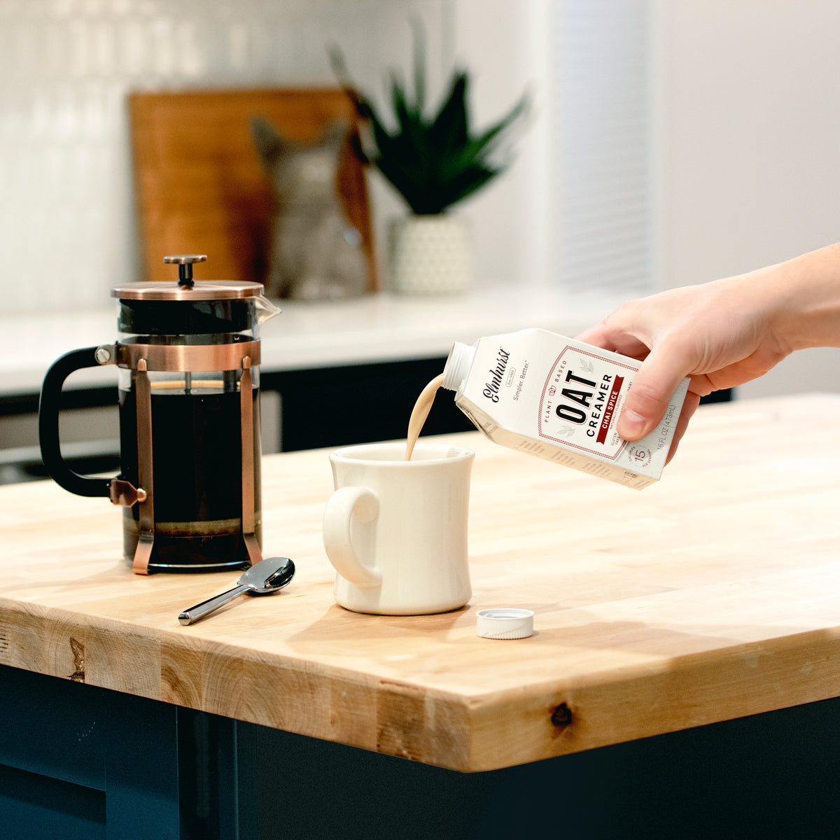 Chai Oat Creamer DairyFree Coffee Creamer Elmhurst 1925